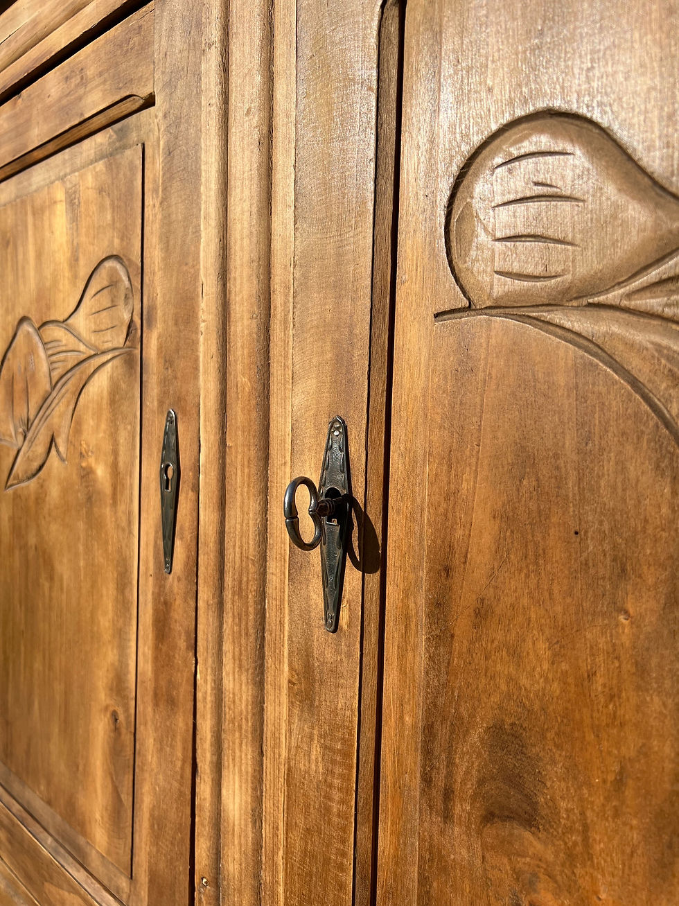 Miniature : Buffet bois clair patiné art déco