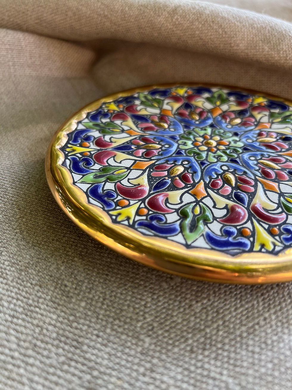 Miniature : Assiette Cercolon émail dorée à l’or 24k