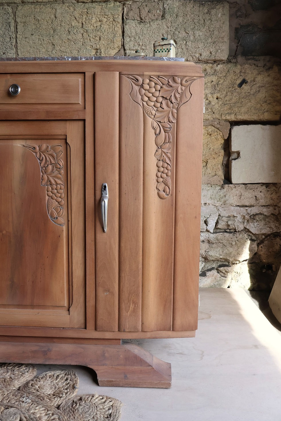 Miniature : Grand buffet en noyer
