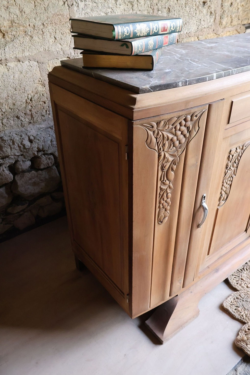 Miniature : Grand buffet en noyer