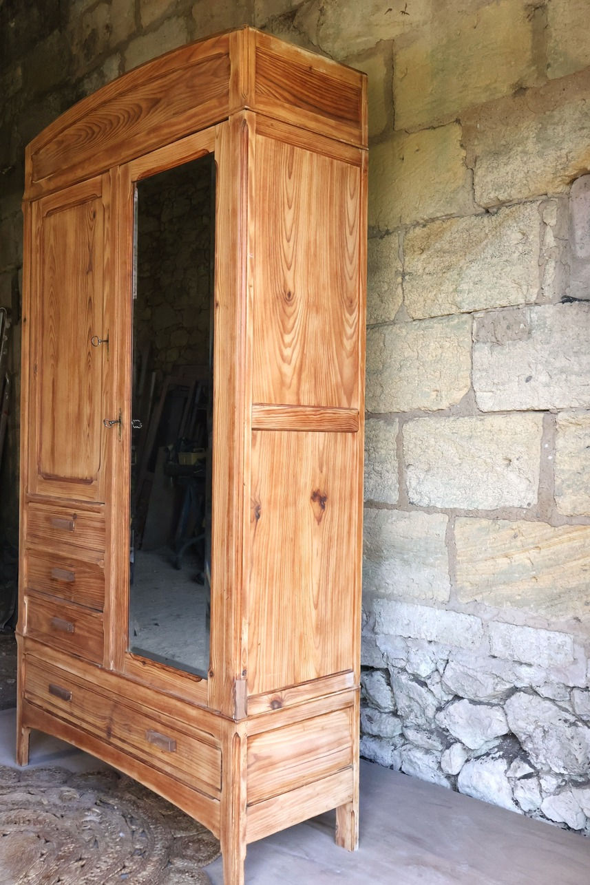 Miniature : Armoire asymétrique