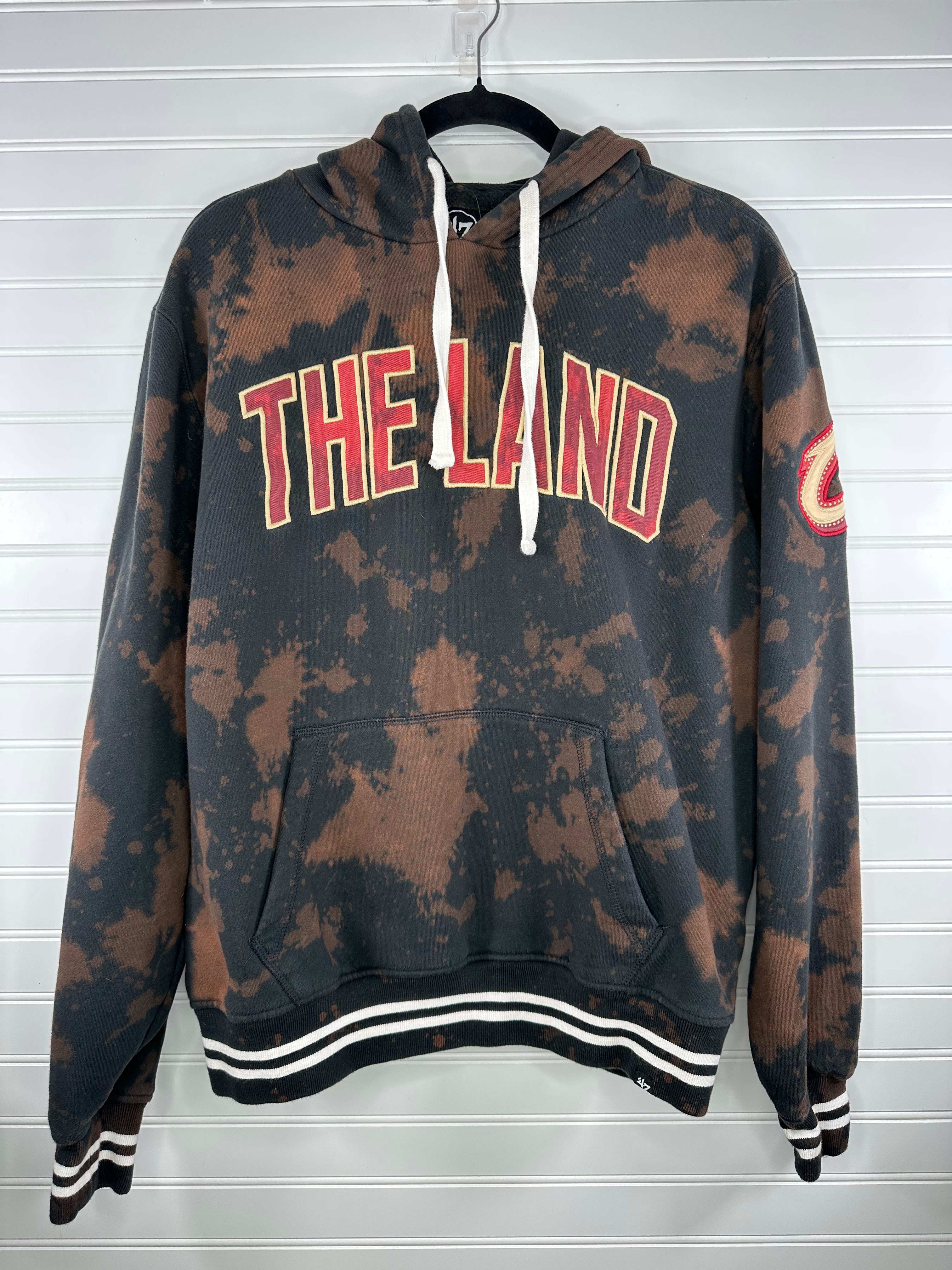 Large The Land Bleached Sweatshirt