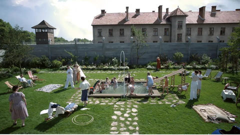 La zona d'interesse (2023) di J. Glazer: la dissonanza dell'orrore che ci riguarda da molto vicino, oggi più che mai.