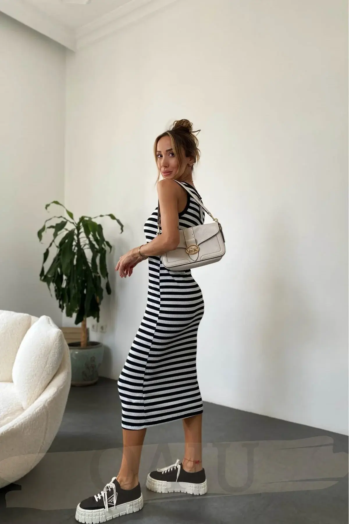 Kadın Viskon Kumaş Çizgili Fit Elbise Siyah Beyaz