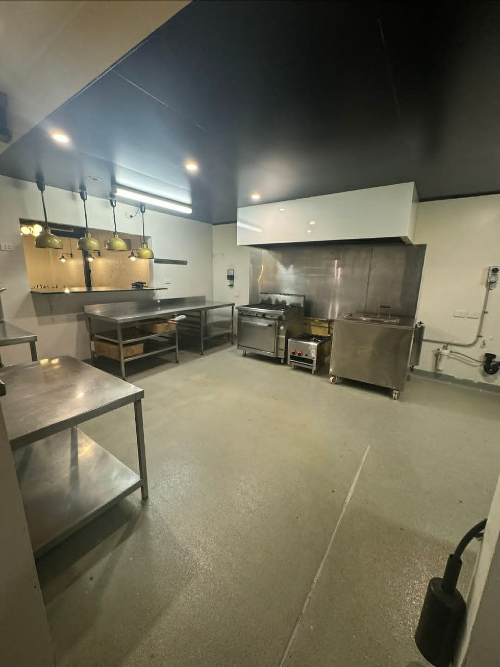 Commercial kitchen 2