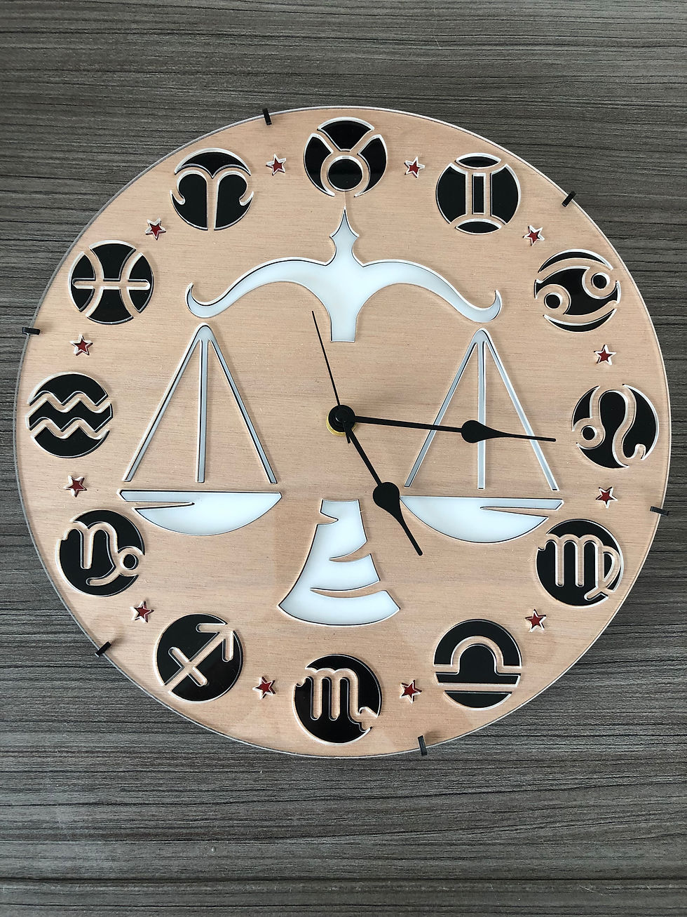 Miniature : Horloge balance