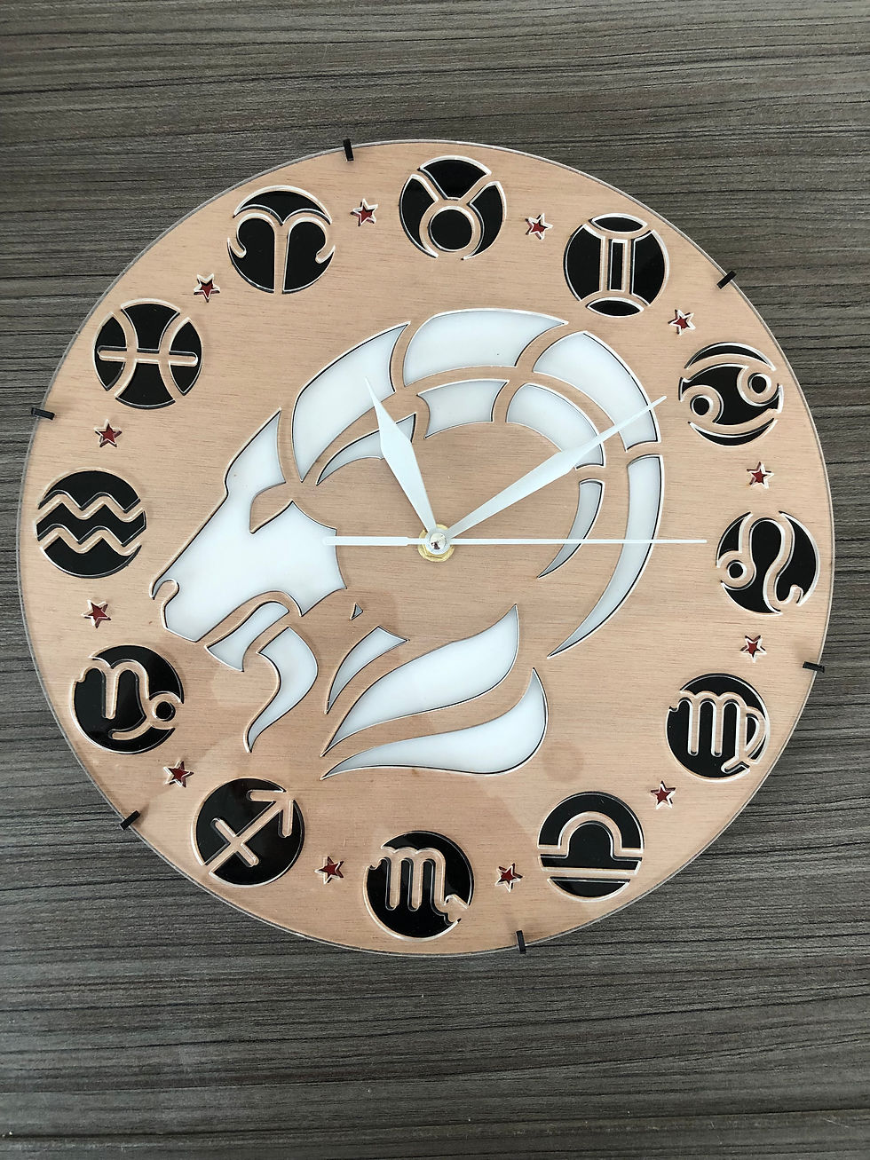 Miniature : Horloge Capricorne