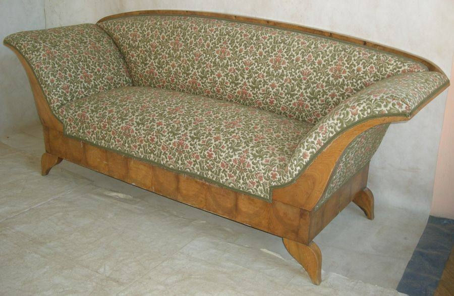 5. Sofa Biedermeier