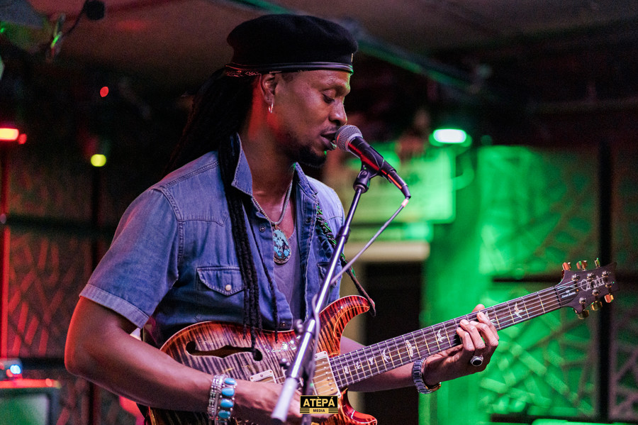 Omari Banks Live at Stephen Talkhouse – Amagansett, NY, photo 14 — Atèpá Media