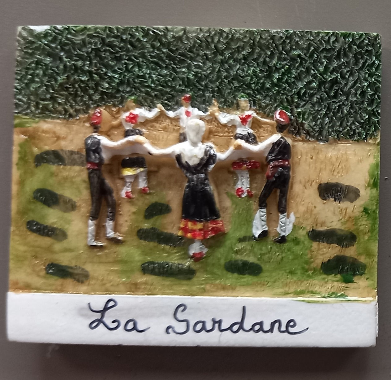 Magnet résine Sardane