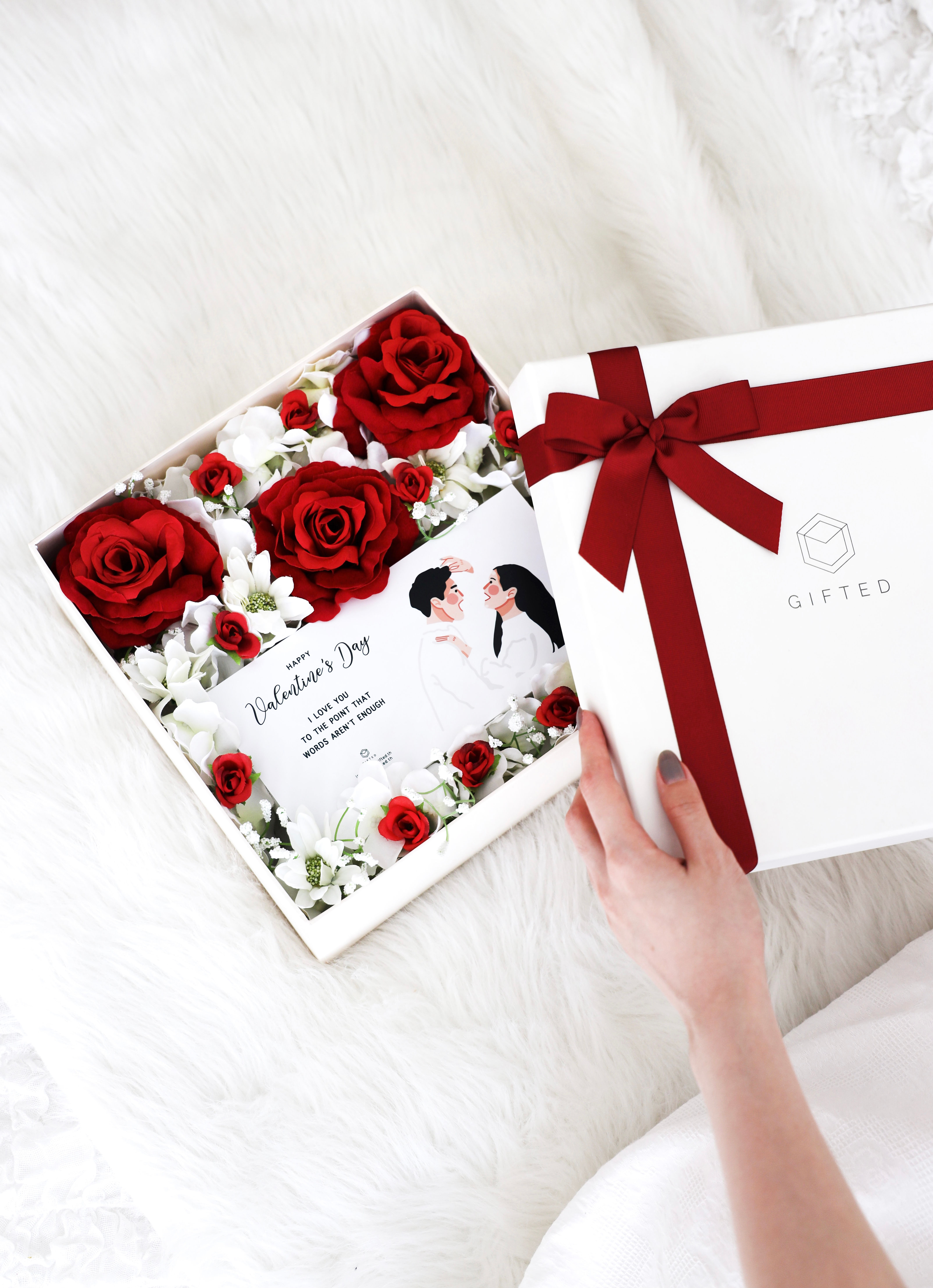 กล่องดอกไม้ประดิษฐ์ วาเลนไทน์