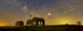 Milky Way over abandoned farm_edited.jpg