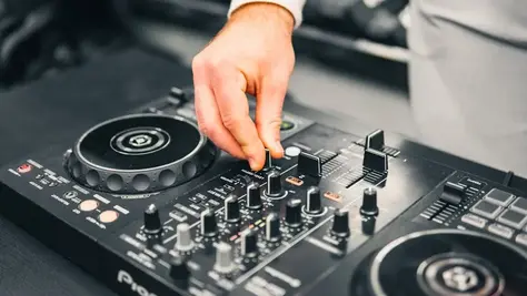 What Questions Should I Ask My Event DJ?