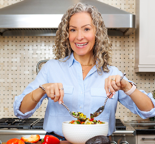 Anti-inflammatory meal for gut health and autoimmune support, featuring leafy greens and healthy fats.