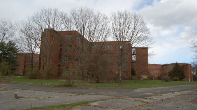 Kings Park Psychiatric Center - Building 21 – 22