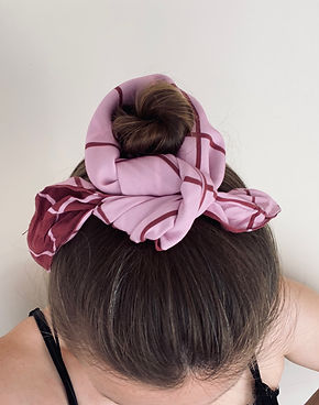 Pinky Chess as a hairband