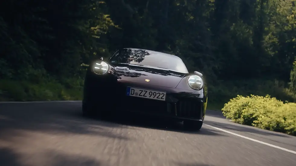 Porsche auf der Straße