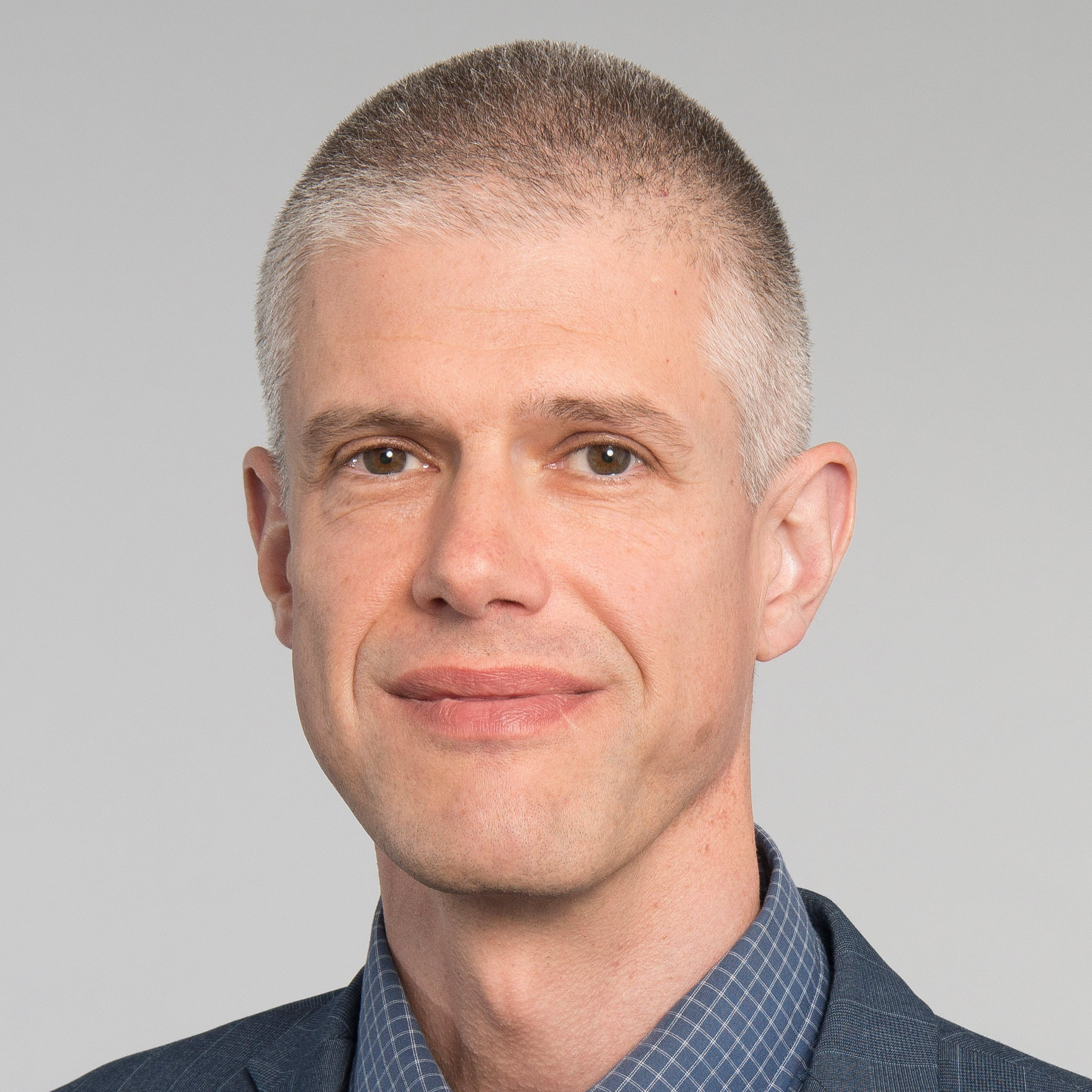 Writer: д-р Владимир Бостанов