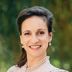 vanya-nikova-hour-therapy-psychotherapist