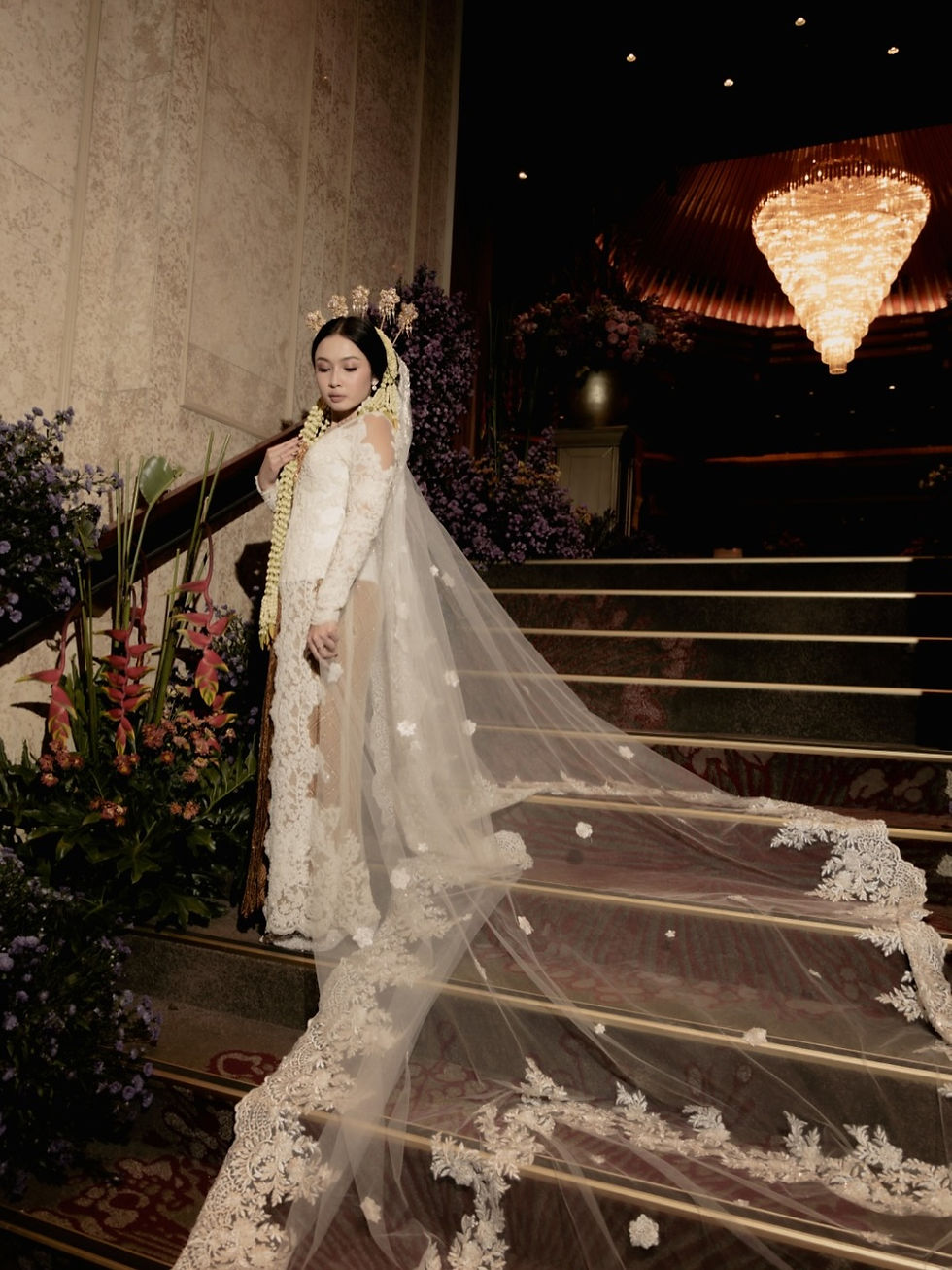 Kebaya Pengantin by Vienna Gallery