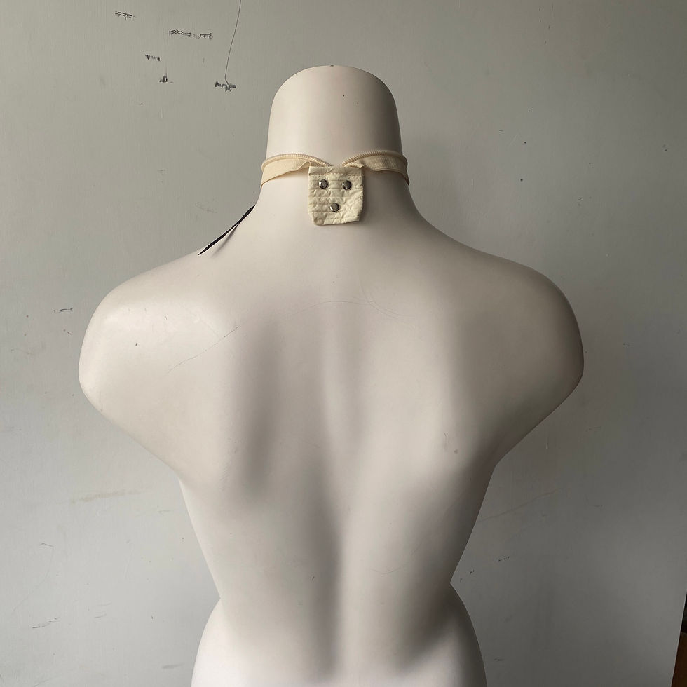 Thumbnail: Knight’s necklace 