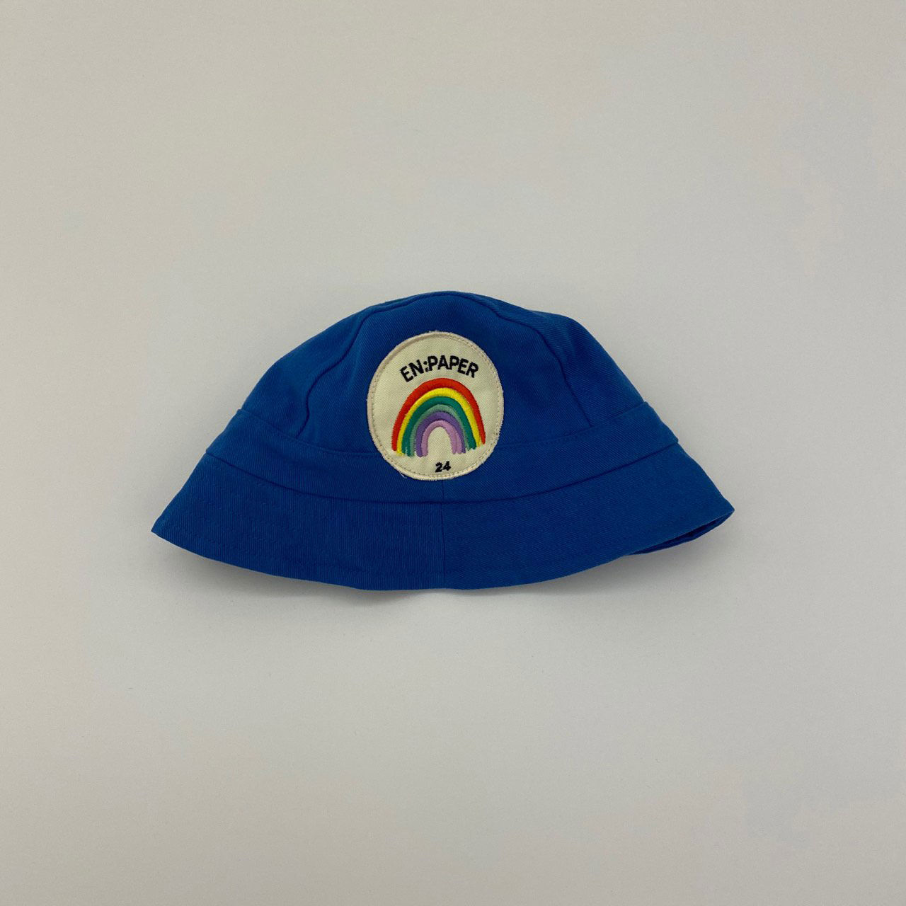 En:Paper - Rainbow All Over Hat