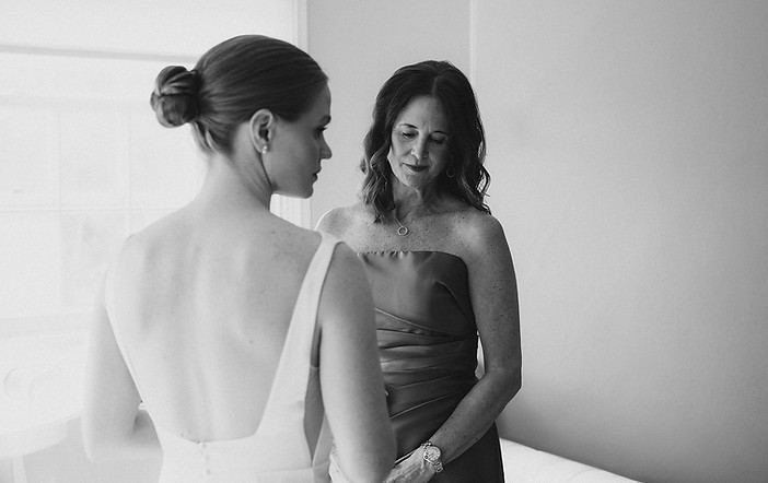 Laura and Jordan Wedding Preview-11.jpg