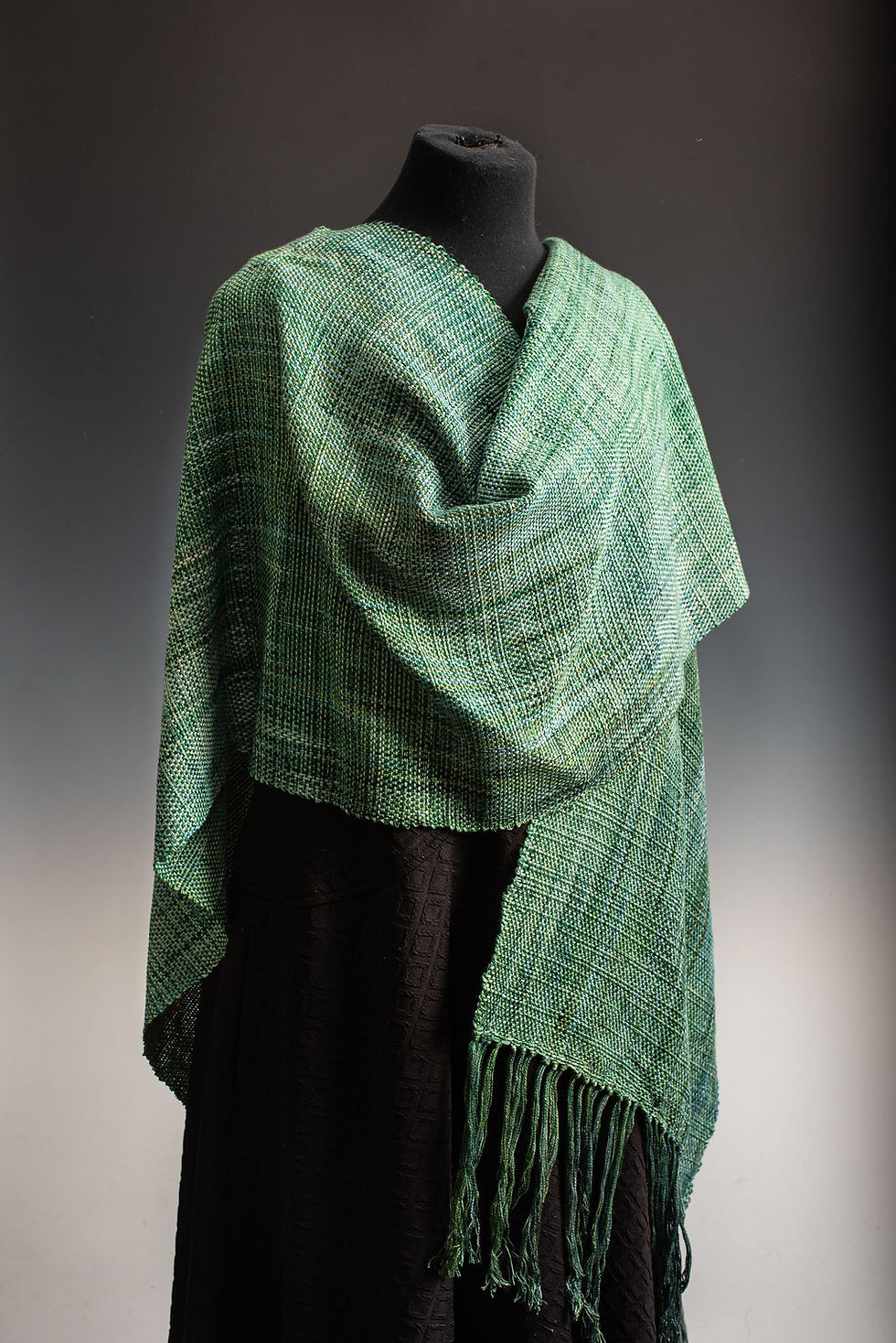 Shawl in greens