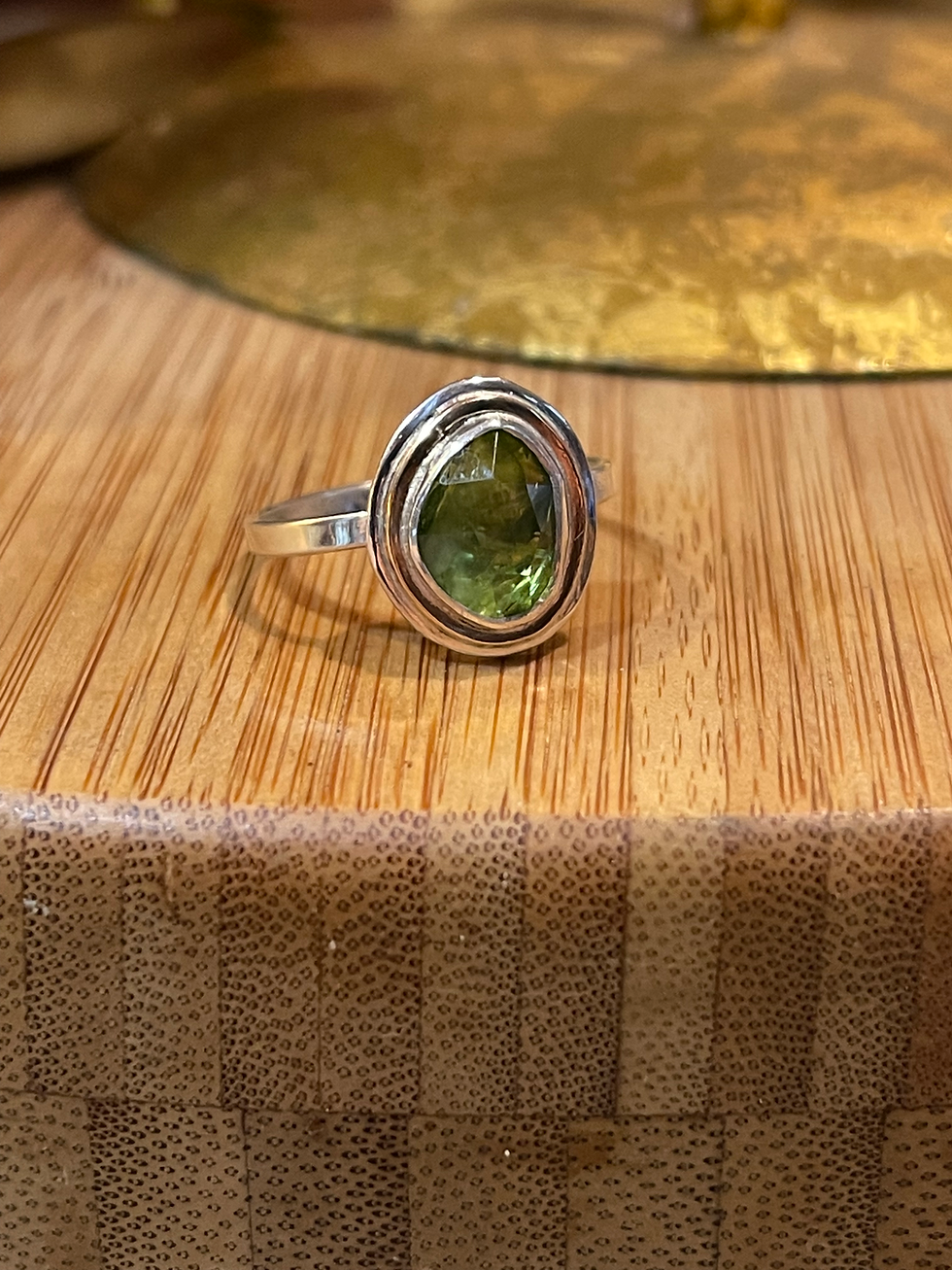 Thumbnail: Peridot Rosecut Ring