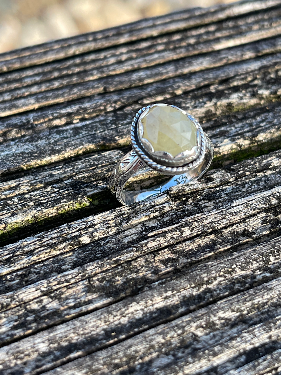 Thumbnail: Yellow Sapphire Rosecut ring