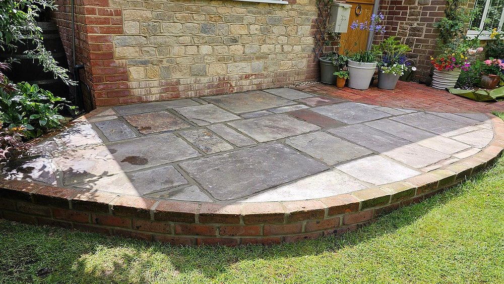Patio Paving in Haslemere Yew Tree Landscapes