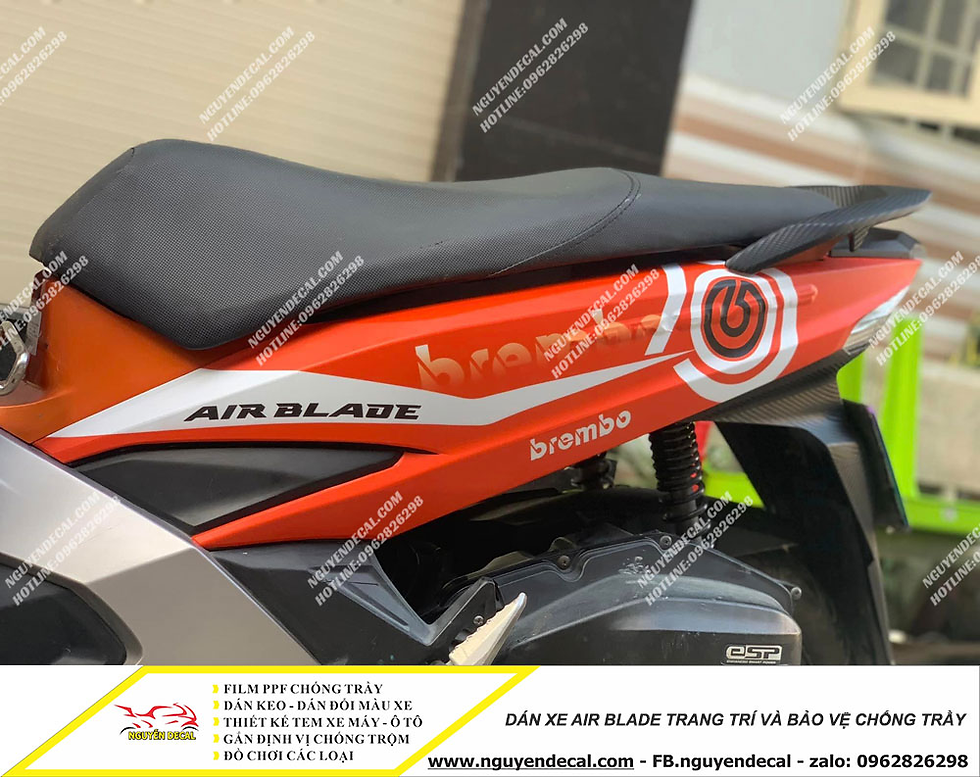 Dán xe Air Blade trang trí vào bảo vệ