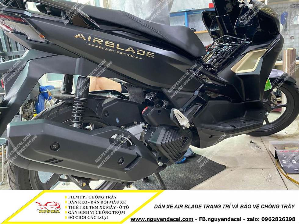 Dán xe Air Blade trang trí vào bảo vệ