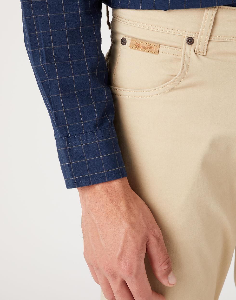 Thumbnail: Wrangler Texas Stretch (Non-Denim), Plaza Taupe 112352832