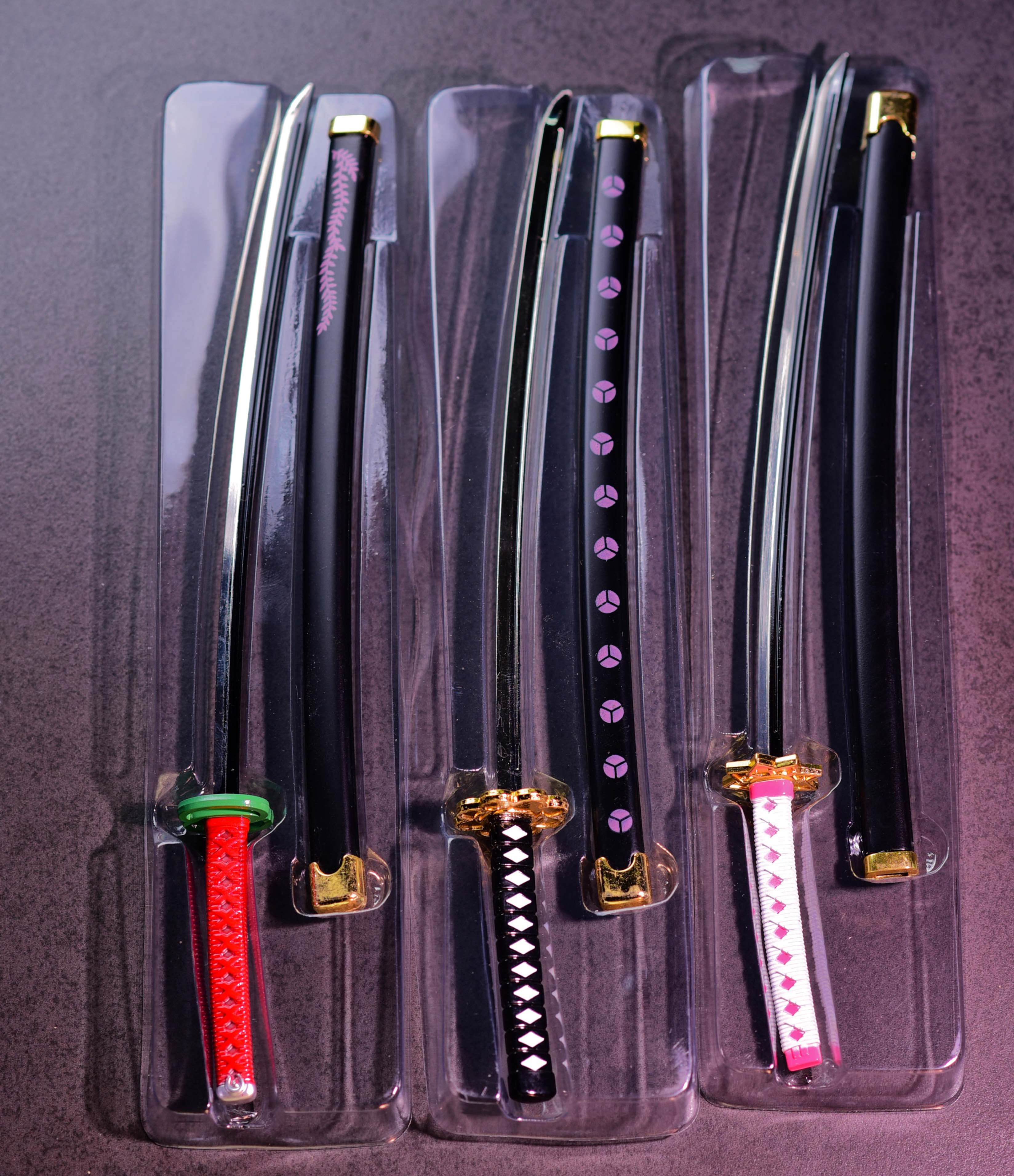 Mini Metal Katana with Stand