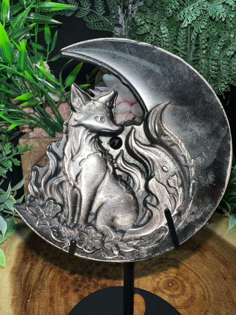 Thumbnail: GOLDEN SHEEN OBSIDIAN 9 TAIL FOX ON MOON CARVING