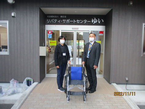 トヨタカローラいわき株式会社様より車椅子寄贈を受けました。