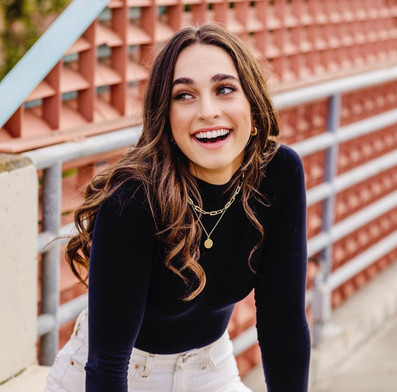 Natural Makeup for Senior Photos in San Luis Obispo, California. Natural Makeup Artist. Makeup by Anna Grimes.