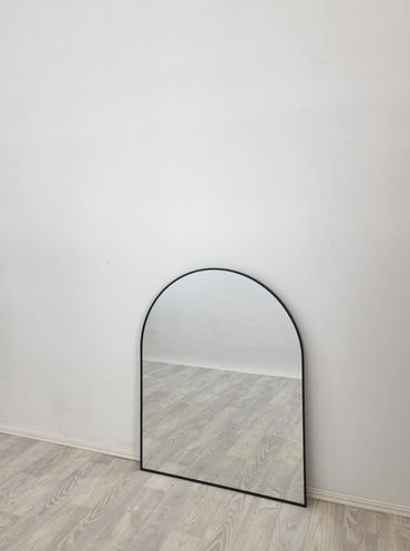 Thumbnail: Black Metal Arch Mirror - Small 80cm x 100cm – alternate product view 3