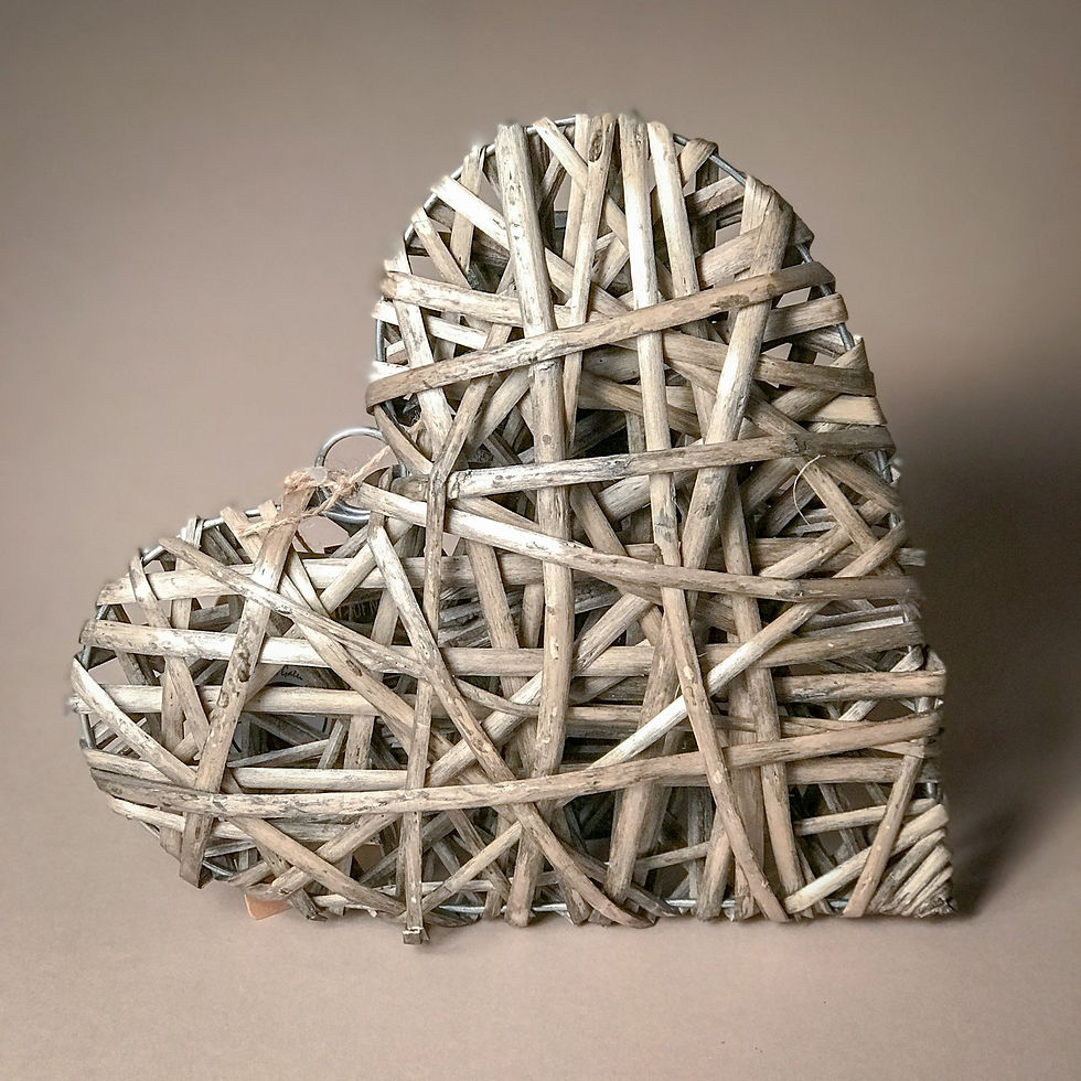 Thumbnail: Willow Hanging Heart