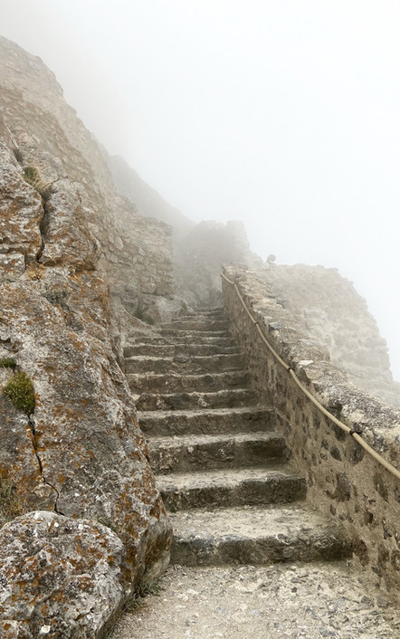 Queribus dans les nuages