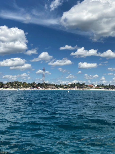 Vue de Puerto Morelos depuis la mer