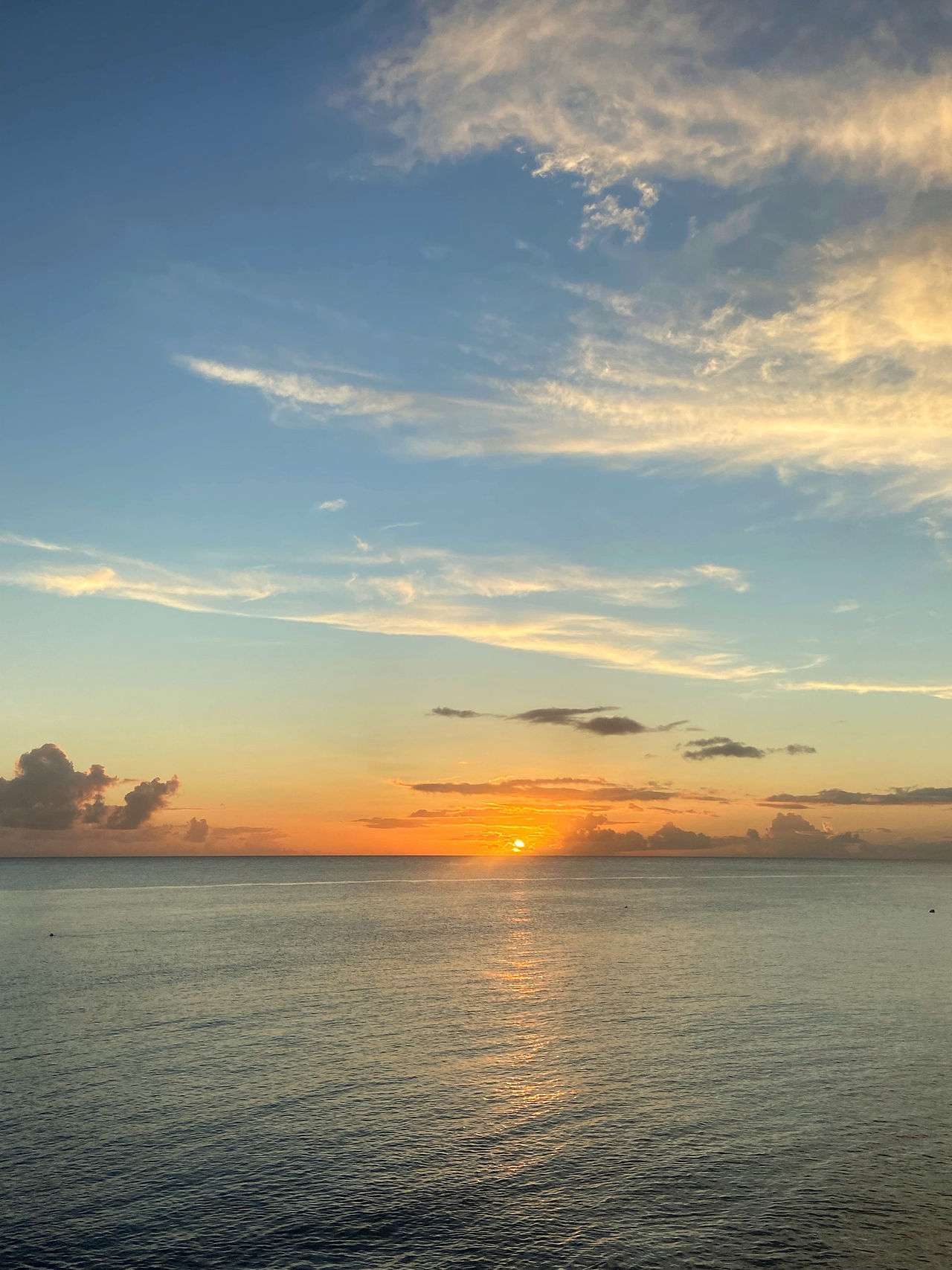 Coucher de soleil sur Petite-Anse