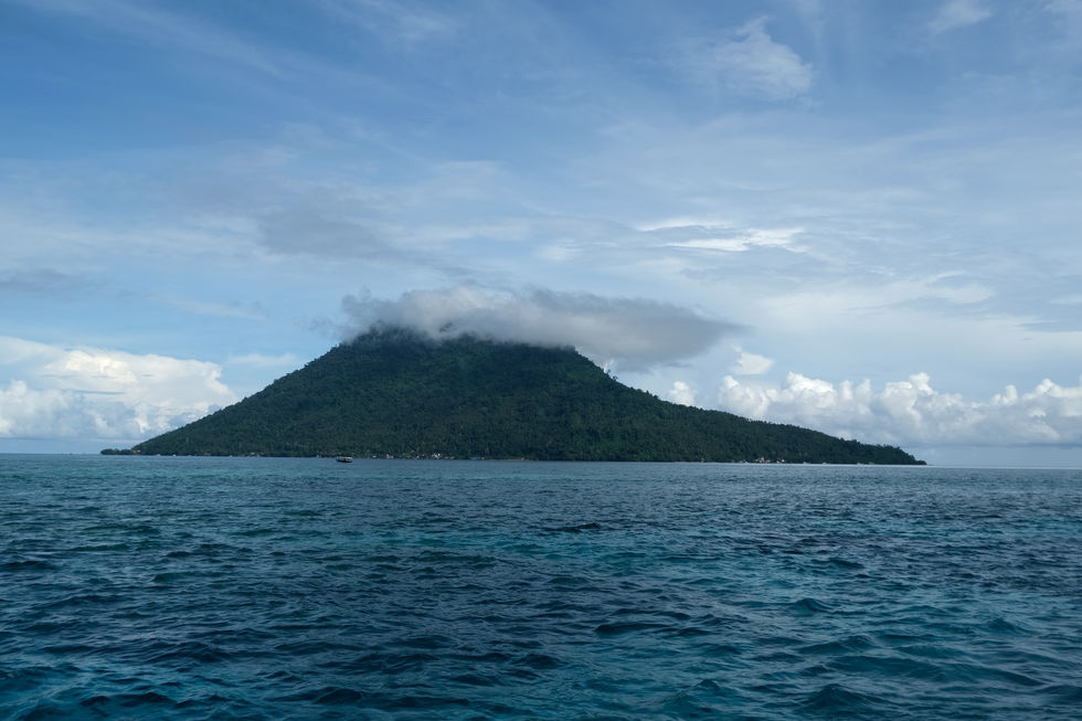 Vue sur Bunaken depuis Manado