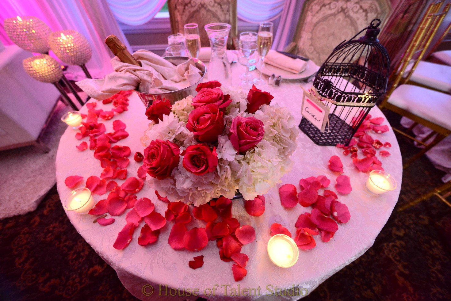 Table Decorations | Wedding Centerpiece Decor in New York | Stylish Events, image size:1471x982