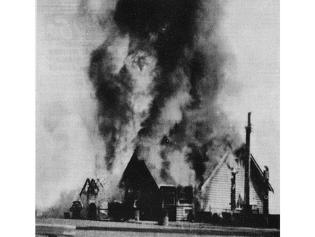 Spectacular Fire Destroys Well-Known Malahat Resort