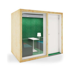 INTO Concept Die kleine Meeting Box POD 2 ist ideal für spontane, aber vertrauliche Meetings und als anpassungsfähiger Arbeitsbereich. POD 2 ist ideal für 1-2 Personen und kann sogar als Besprechungsraum für 4 Personen für schnelle Besprechungen genutzt werden.