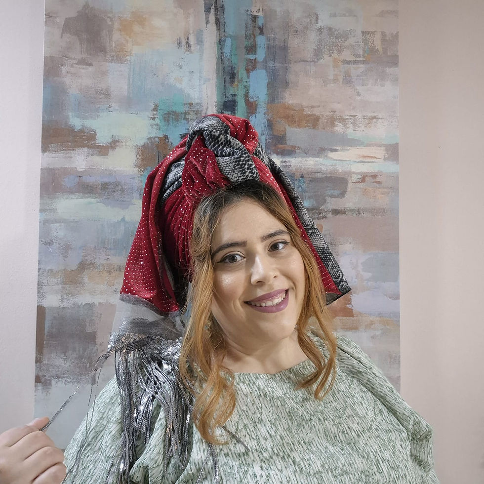 תמונה ממוזערת: מטפחת אביה