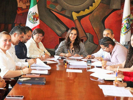 INSTITUCIONES EDUCATIVAS CONFÍAN EN GOBIERNO DE KARLA MARTÍNEZ; FIRMAN CONVENIO PARA PRÁCTICAS Y SERVICIO SOCIAL