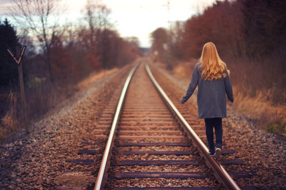 Expat Burnout and Loneliness: The Quiet Cost of a Successful Life Abroad - Gizem Şahan